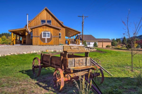 Garden Valley Cabin with Teepee, Deck and Mtn Views!